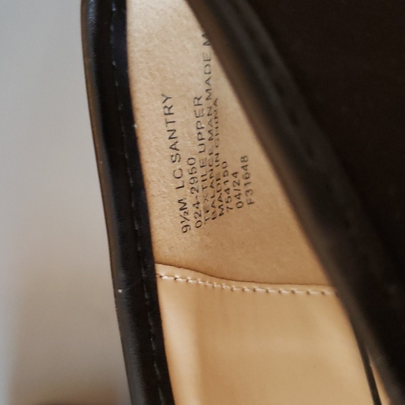 Liz Claiborne Santry ballet flat satin finish w/ gold heel NWOT - Picture 6 of 8